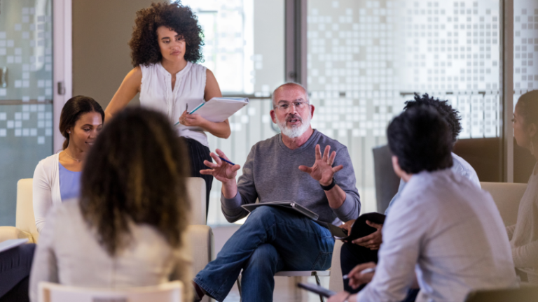 A Associação de aposentados fortalece benefícios e justiça social com a atuação do Sindnapi - Sindicato Nacional dos Aposentados, Pensionistas e Idosos.